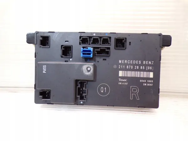 OEM 2118702885 Voorste rechter deurmodule Mercedes W211 image 2