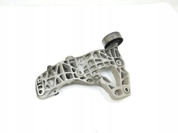 Maserati Ghibli 2014 Support Compresseur AC image 1