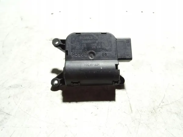 Begagnad Audi OE fläktmotor 8E1820511D för A4 Avant image 2