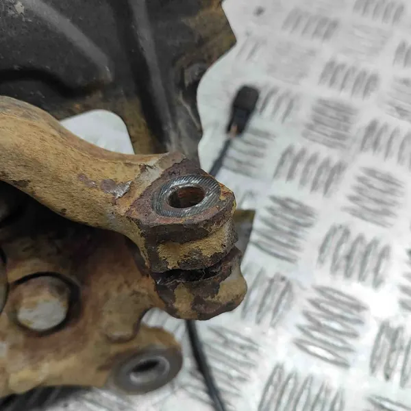 Nissan Leaf II (ZE1) 2019 Mozzo ruota anteriore destro image 4