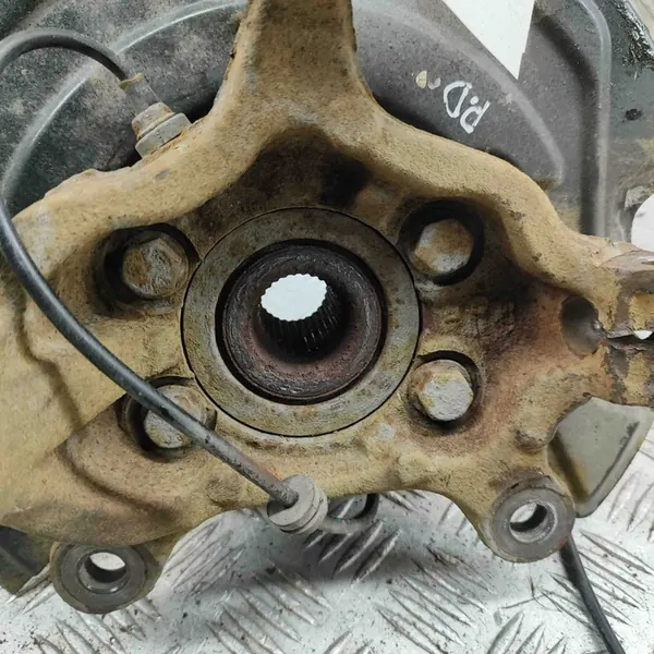 Nissan Leaf II (ZE1) 2019 Mozzo ruota anteriore destro image 6