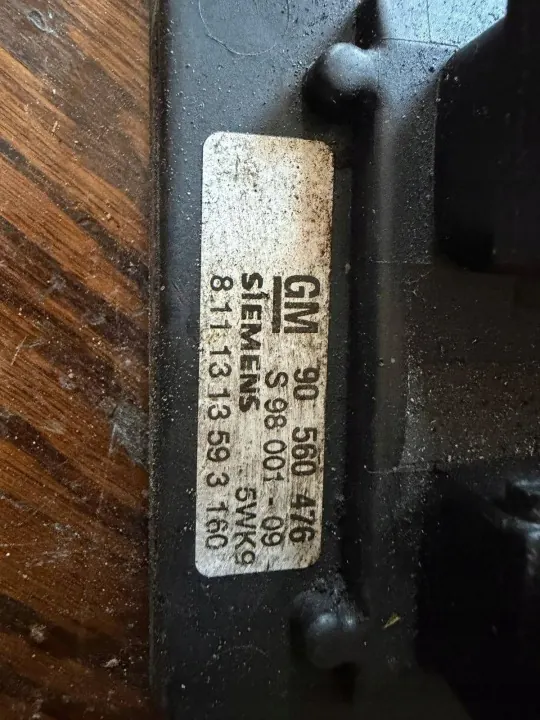 Opel Astra G Immobilizer Moduuli OEM 90560476 Etu image 5