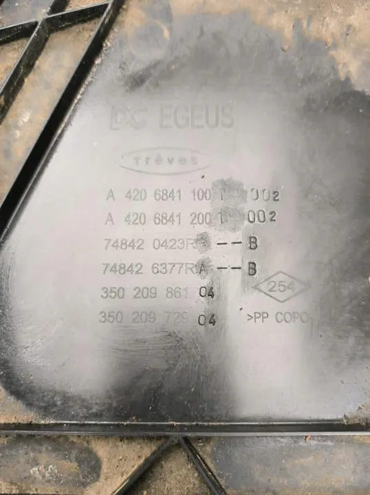 OEM 748426377R Motorunderskydd för Renault Kangoo III image 3