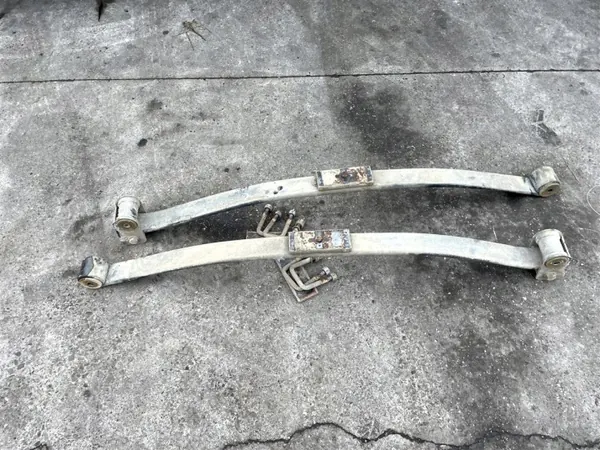 Molas de lâmina traseiras OEM 5801642218 para Iveco Daily image 2