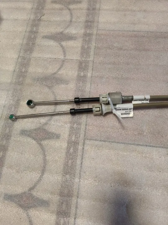 Gear Shift Cables Opel Corsa E OEM 55503633 image 2