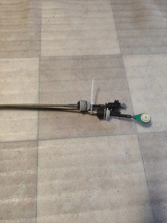 Gear Shift Cables Opel Corsa E OEM 55503633 image 5