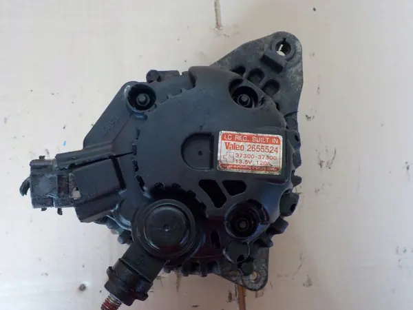 HYUNDAI SANTA FÉ 2.7 V6 B Vaihtovirtageneraattori 37300-37800 image 3