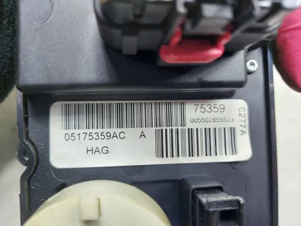Panel ventilación A/C OEM 05175359AC para Chrysler Voyager IV image 4