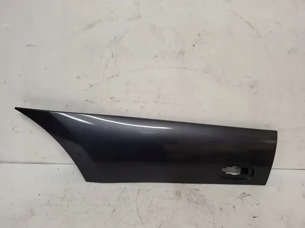 Moldagem Lateral Esquerda Traseira Mercedes Sprinter 907 OEM A9106906300 image 2