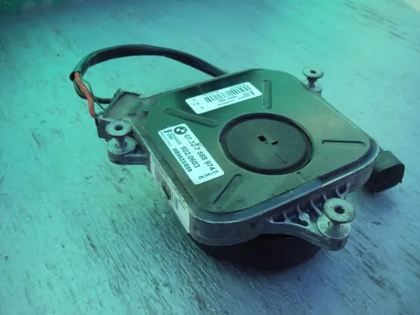 Módulo Ventilador Motor BMW OEM e90 - Estado Usado image 2