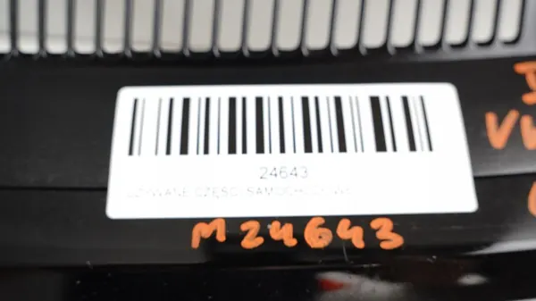 Bumperrooster OEM 375485419 voor VW Golf 6 VI image 3