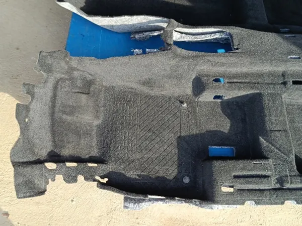 OEM 5NB863367E 5NA863919A VW Tiguan II Bodenfilz image 4