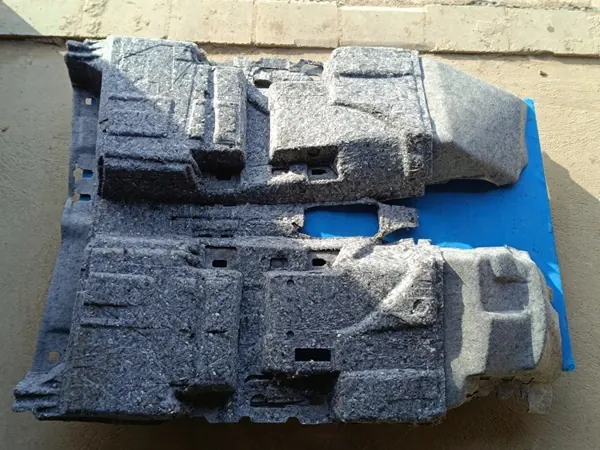 OEM 5NB863367E 5NA863919A VW Tiguan II Bodenfilz image 6