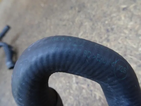 AUDI A3 8P GOLF VI SCIROCCO 1.4 TSI Vesijohdot Setti 03C121065F image 2