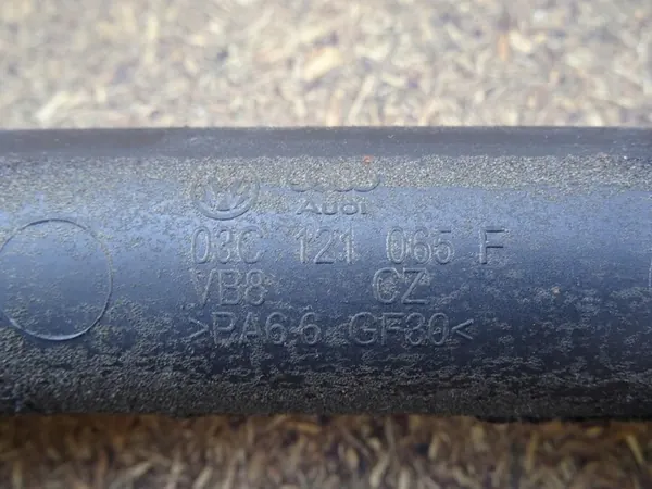 AUDI A3 8P GOLF VI SCIROCCO 1.4 TSI Vesijohdot Setti 03C121065F image 3