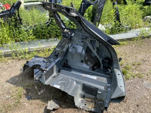 Porsche Macan 2021 Aile Arrière Droite OEM 259606 image 3