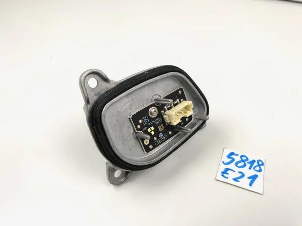 Module Convertisseur LED 5H0998478 pour VW Golf VIII image 3
