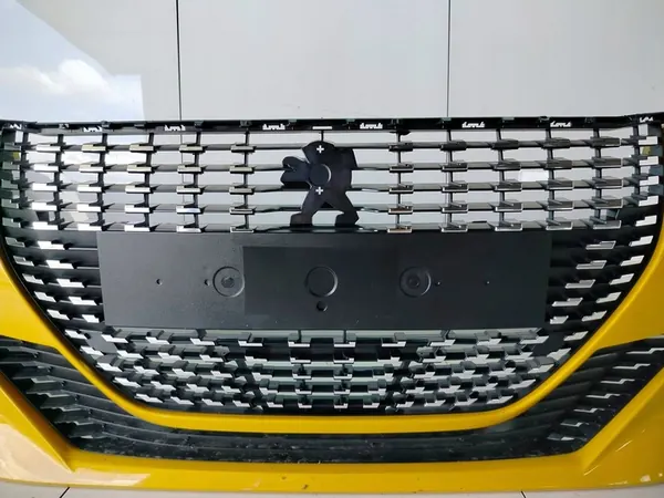 Parachoques delantero Peugeot 208 II 2019 - Rojo image 2