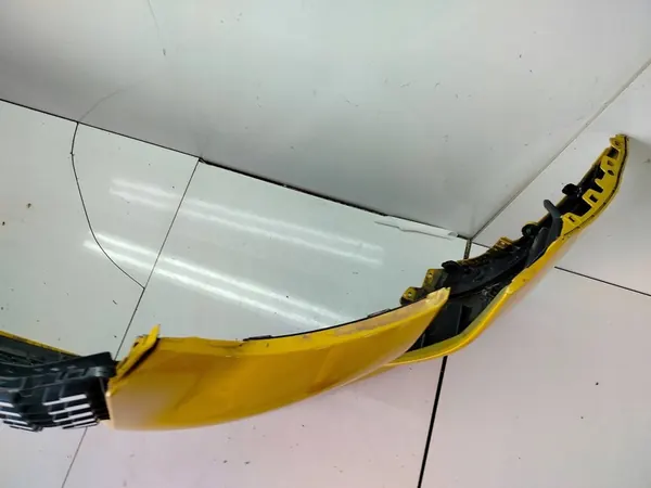 Parachoques delantero Peugeot 208 II 2019 - Rojo image 6