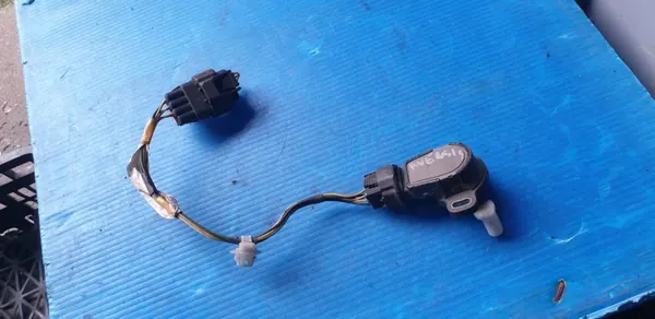 Toyota Avensis T25 2.0 D4D kaasupotentiometri OEM image 2
