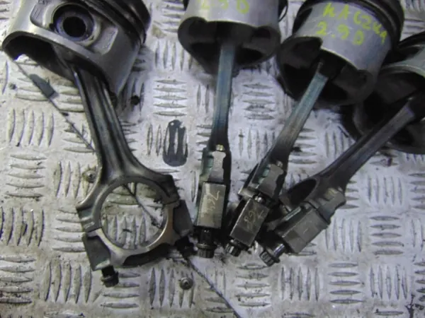 Jeu Piston & Bielle 4pcs Mercedes T1 2.9D image 3