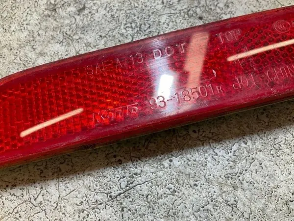 Nissan Murano Z52 2016 bak höger reflektor OEM 9318501 image 3