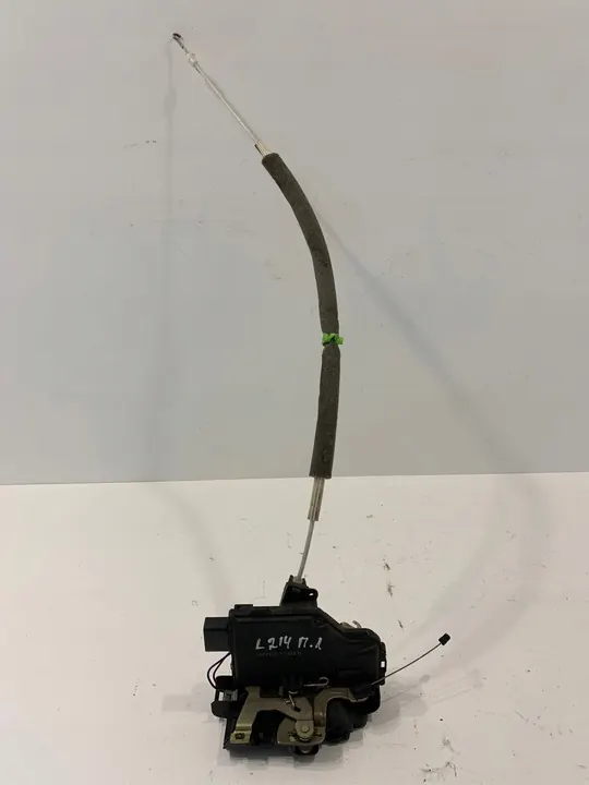 Fram vänster dörrlås Audi TT Mk1 2002 OEM 6G309GF image 2