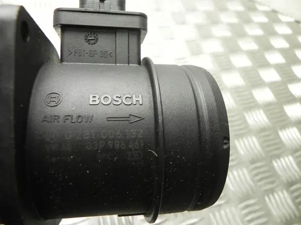 Corpo del misuratore di flusso d'aria Volkswagen POLO 2010 03P906461 image 2