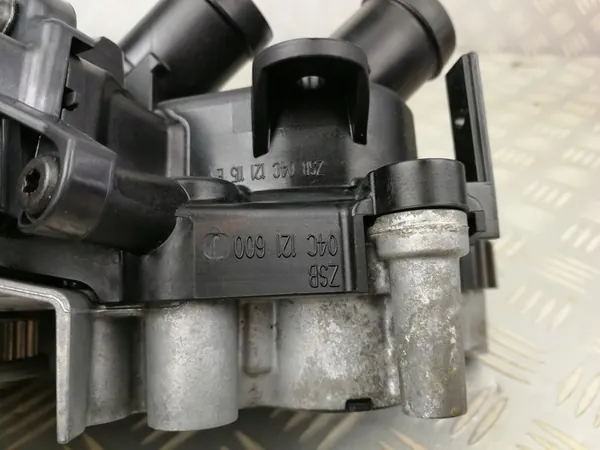 Pompa acqua Volkswagen OE image 7