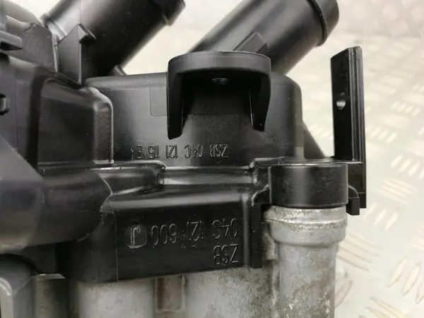 Pompa acqua Volkswagen OE image 8