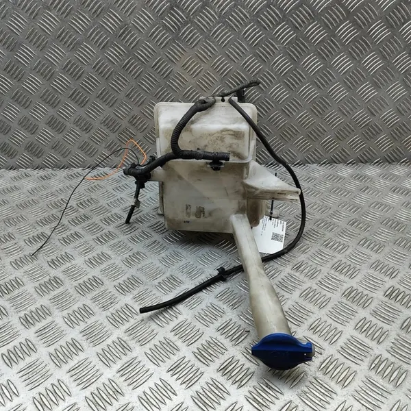 Hyundai i40 Washer Reservoir OEM 98510-1W010 image 3