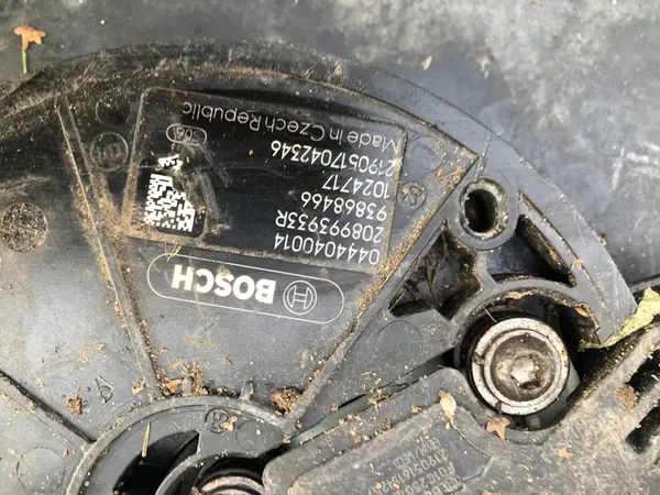 RENAULT TRAFIC III 1.6 DCI RÉSERVOIR ADBLUE image 2