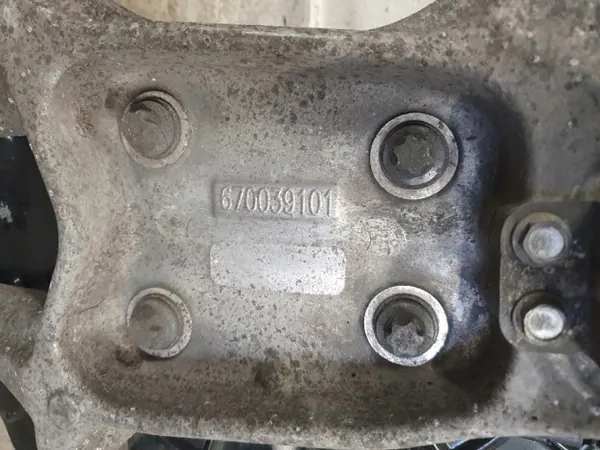 OEM 670039101 Etuoikea pyöränlaakeri - Maserati image 4