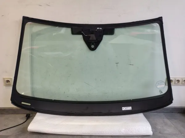 Pare-brise Audi A6 C8 OEM 4K0845099AK avec caméra image 3