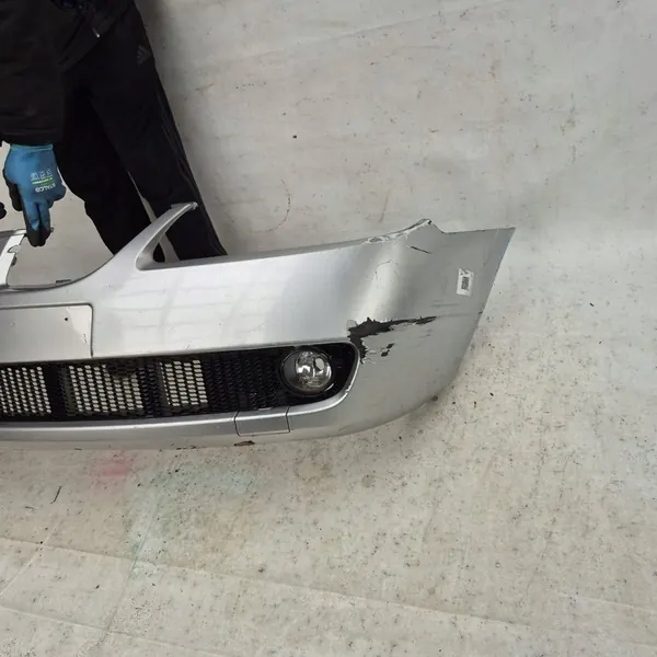 Paraurti anteriore Nissan Almera N16 03-06 image 5