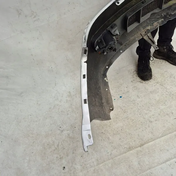 Paraurti anteriore Nissan Almera N16 03-06 image 7