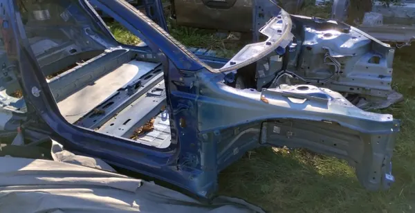 Tesla 3 Höger Framkvartslångbalk - OEM image 2