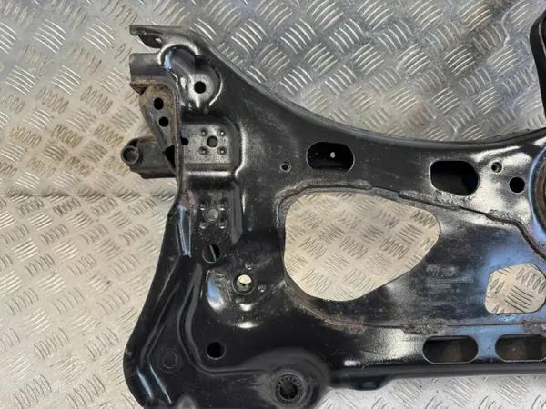 OEM 5Q0199315 Support suspension avant Golf VII image 7