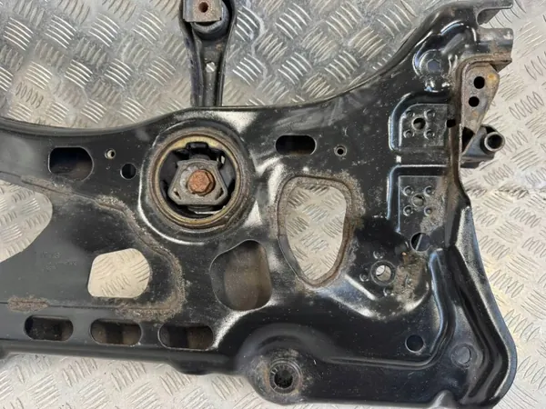 OEM 5Q0199315 Support suspension avant Golf VII image 8