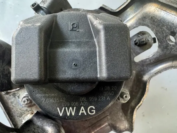 Pompe à air secondaire OEM 06L959231A Audi VW image 4