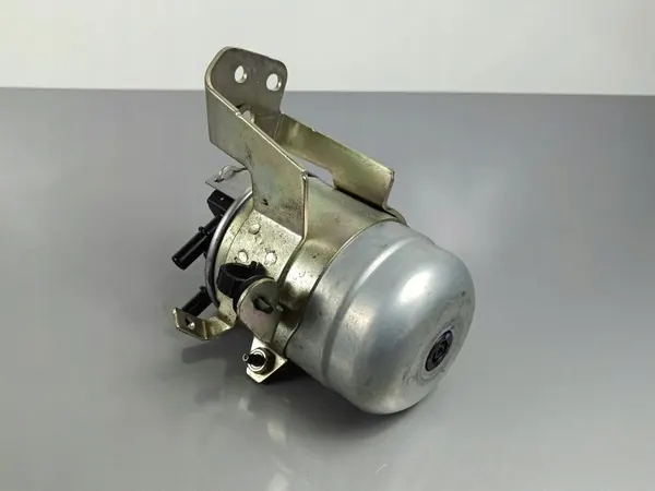 Nissan Kraftstofffiltergehäuse OEM FOB35365 - Gebraucht image 5