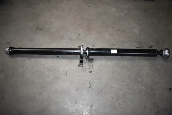 Arbre de transmission OEM 4M0521101DE 555 Porsche Cayenne image 2