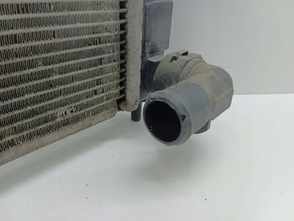 Radiateur d'eau Hyundai i30 2013 OEM AMD102907 image 6