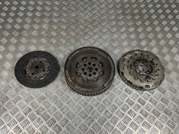 Volante bimassa Renault Talisman 1.6DCI OEM image 2