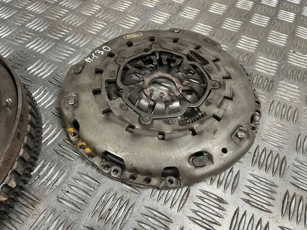 Volante bimassa Renault Talisman 1.6DCI OEM image 4