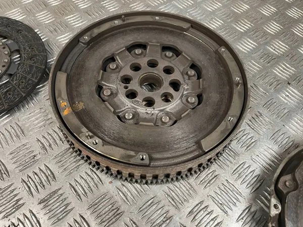 Volante bimassa Renault Talisman 1.6DCI OEM image 8