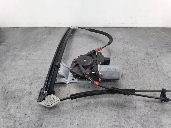 Elevador de vidro dianteiro direito VW Polo 6N III image 6