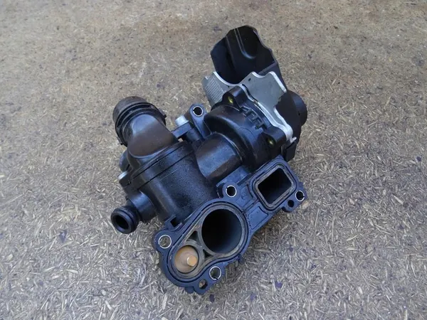 Waterpomp AUDI A3 8P GOLF VI GTI 06H121026DR image 3