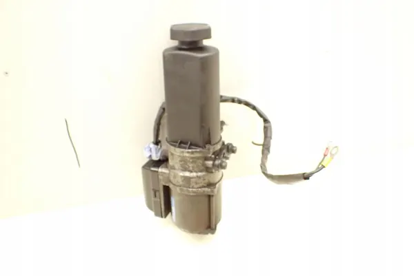 Pompe de direction OEM A1684660301 pour Mercedes Classe A image 3