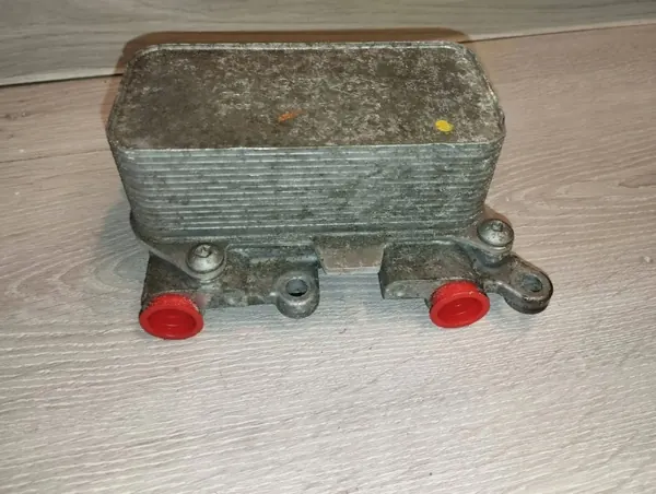 Arrefecedor óleo caixa Audi Q7 4L OEM 7P0317037 image 3